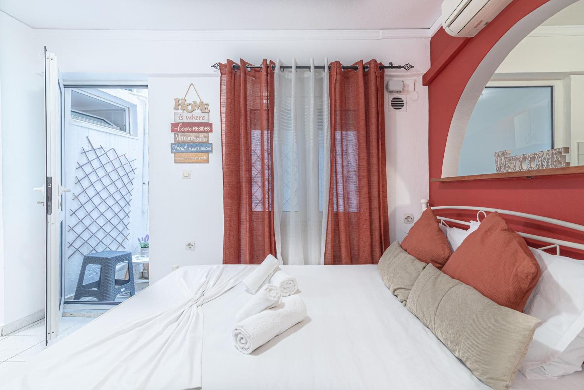 Oasis Studios In The City Centre Heraklion  Bagian luar foto
